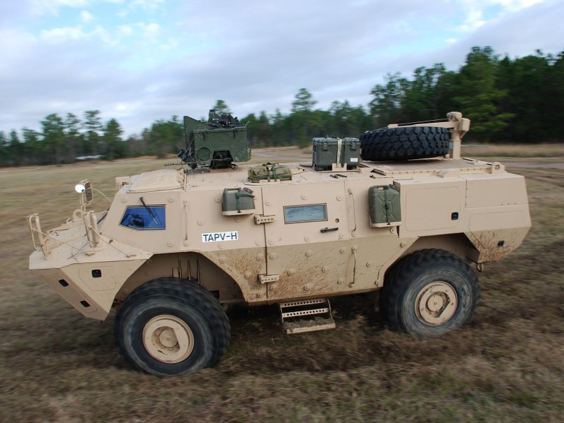 ,Бронеавтомобиль Roshel Senator-APC_2