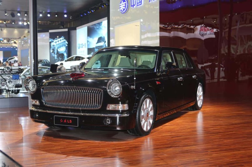 Китайский лимузин Hongqi h9