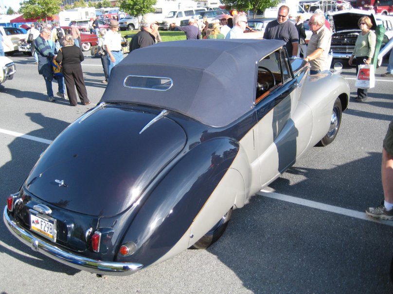 1952 Daimler DB-18 Drophead coup by Hooper.