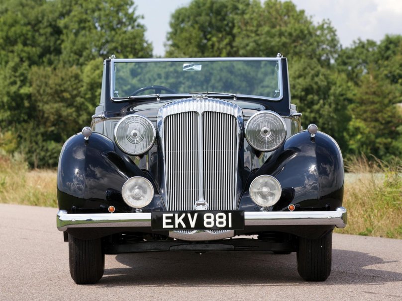1952 Daimler DB-18 Drophead coup by Hooper.