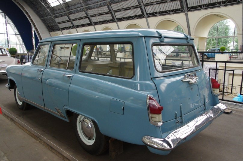 ГАЗ 22 универсал