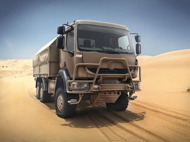 Рено полноприводный грузовик