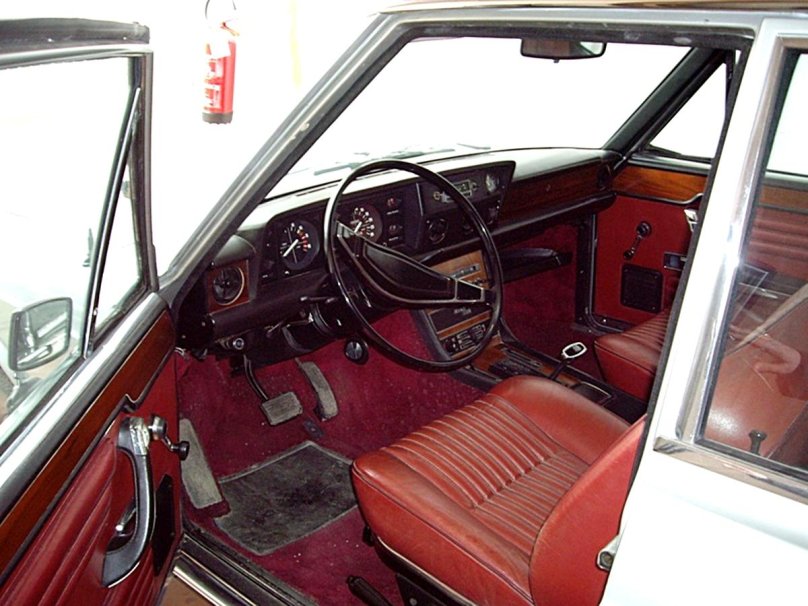 Фиат 130 салон