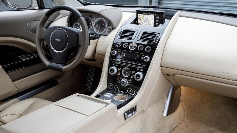 Aston Martin Lagonda 2020 салон