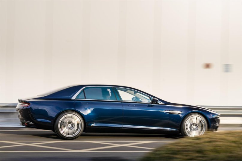 Астон Мартин Лагонда тараф