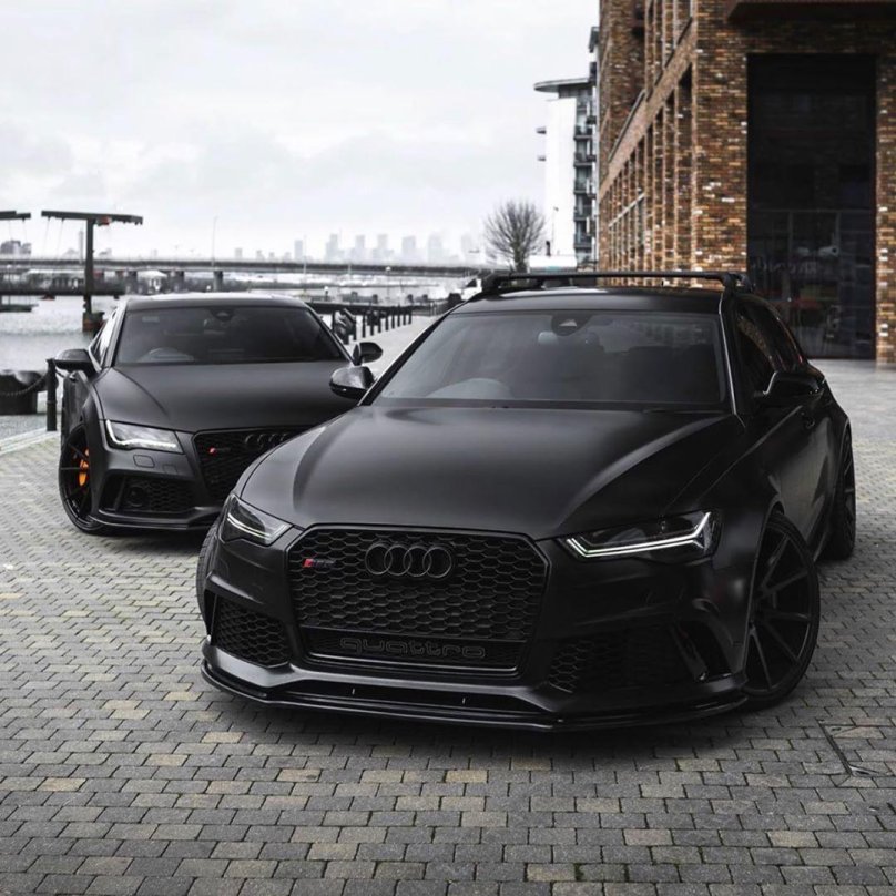 Audi rs7 черная