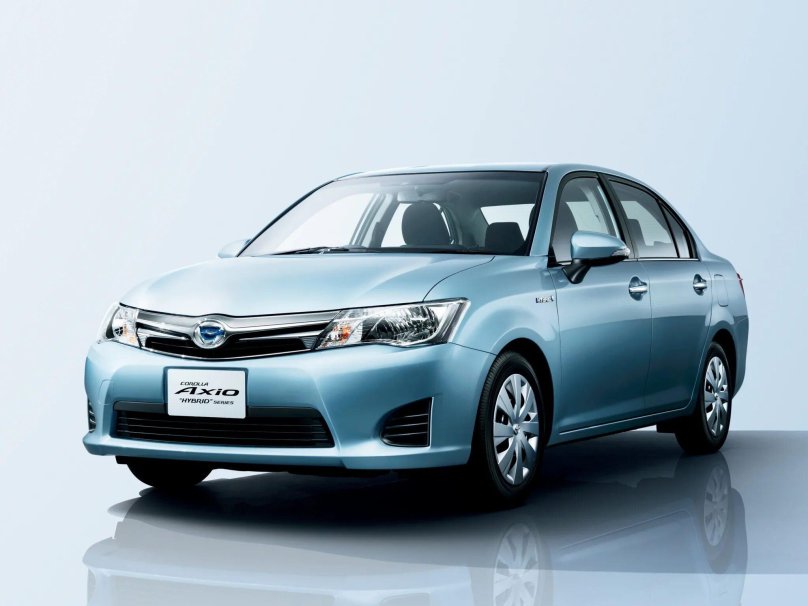 Toyota Corolla Axio 2012