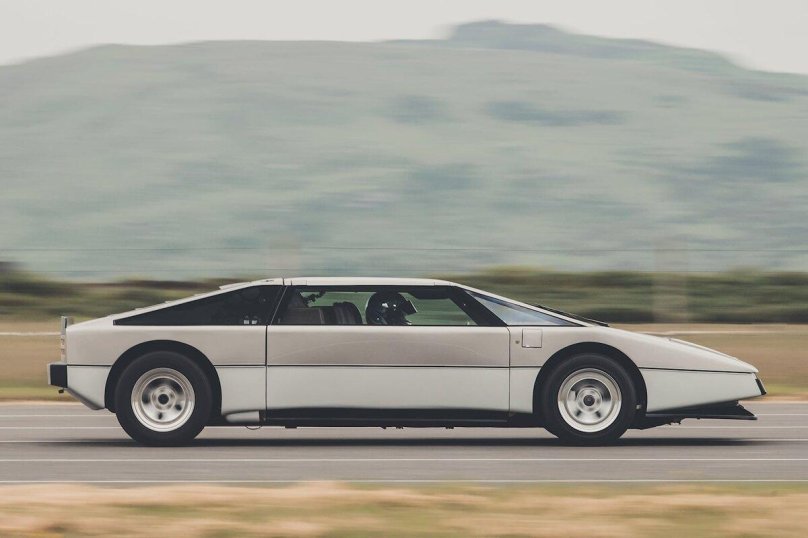 Aston Martin Bulldog 1979