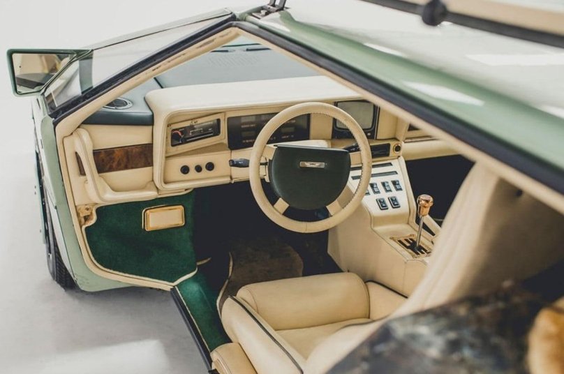 Астон Мартин бульдог из бумаги