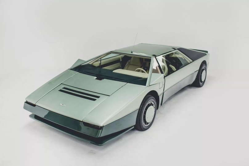 Астон Мартин 1979