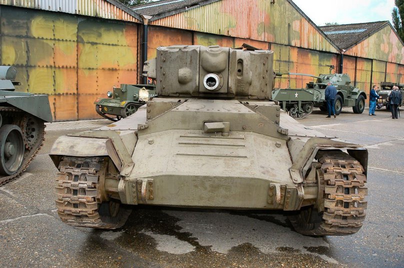 Танк Валентайн 10