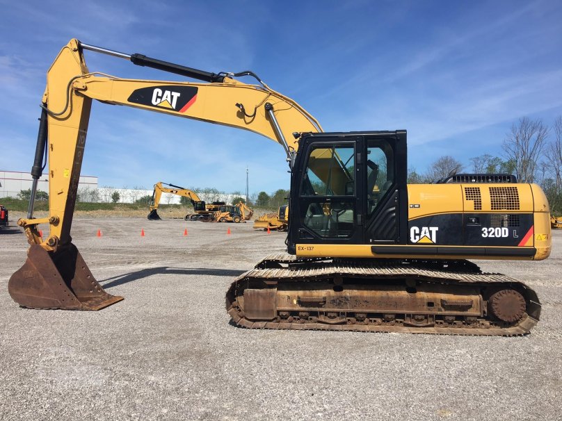 Экскаватор Caterpillar 320d2l