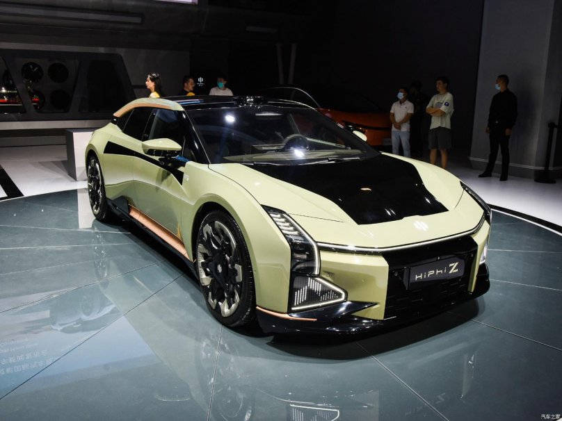 Китайский электромобиль hiphi
