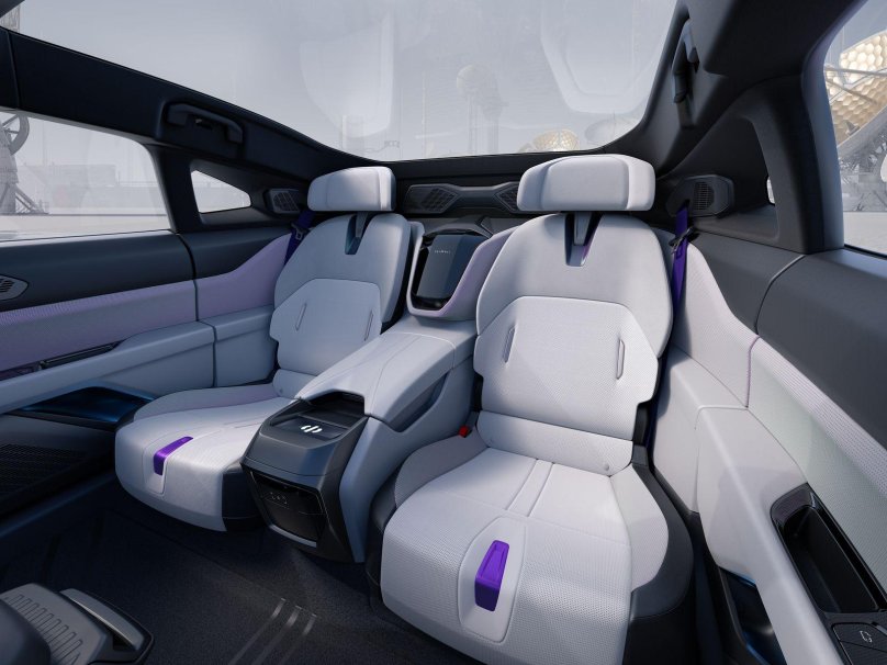 Hiphi z 2022 салон