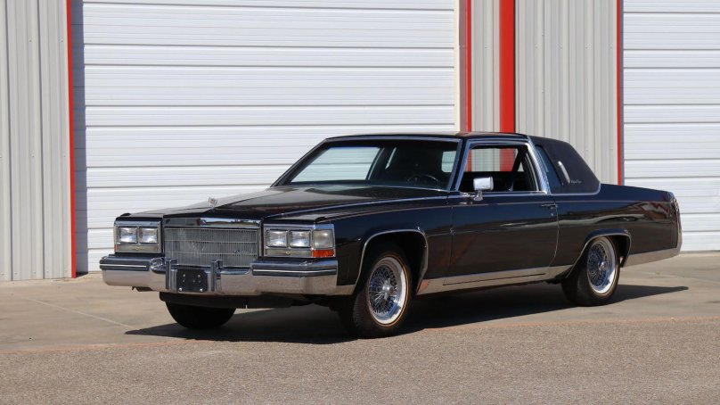 Cadillac Fleetwood Brougham 1984