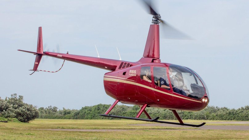 Вертолет Robinson 66