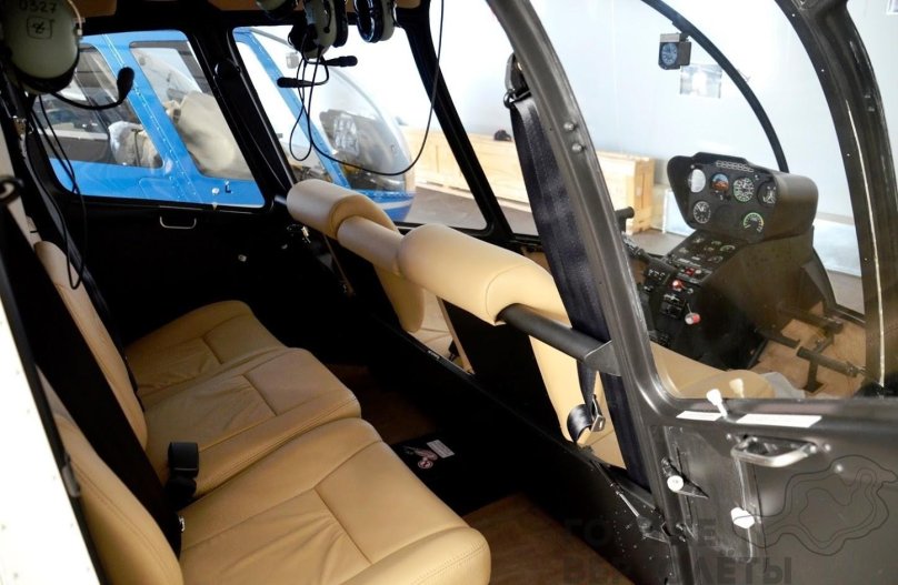 Robinson r66 кабина