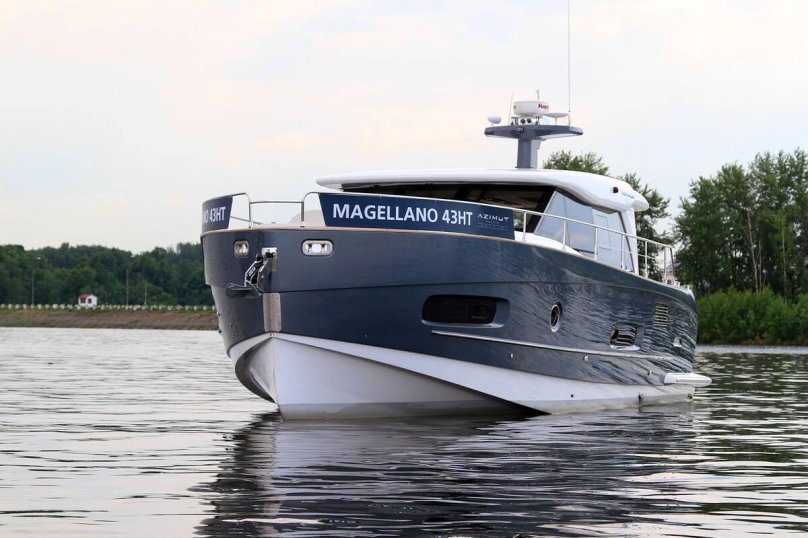 Яхта Магеллан 43