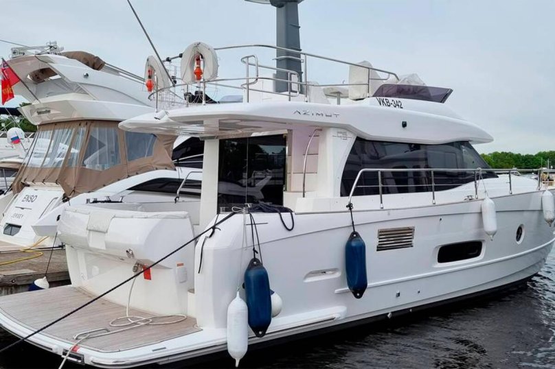 Яхты Азимут Магеллано 43