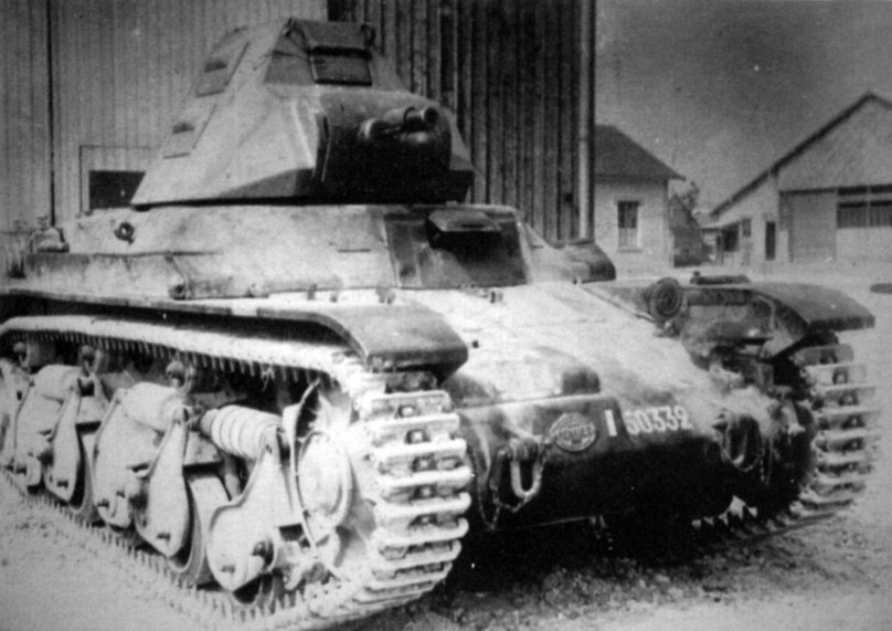 Renault r35 танк