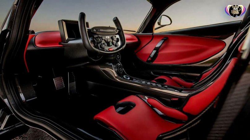 Hennessey Venom f5 Interior