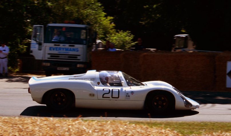 Порше 910 старый