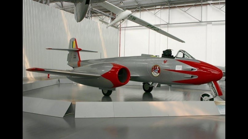 Глостер Метеор 8