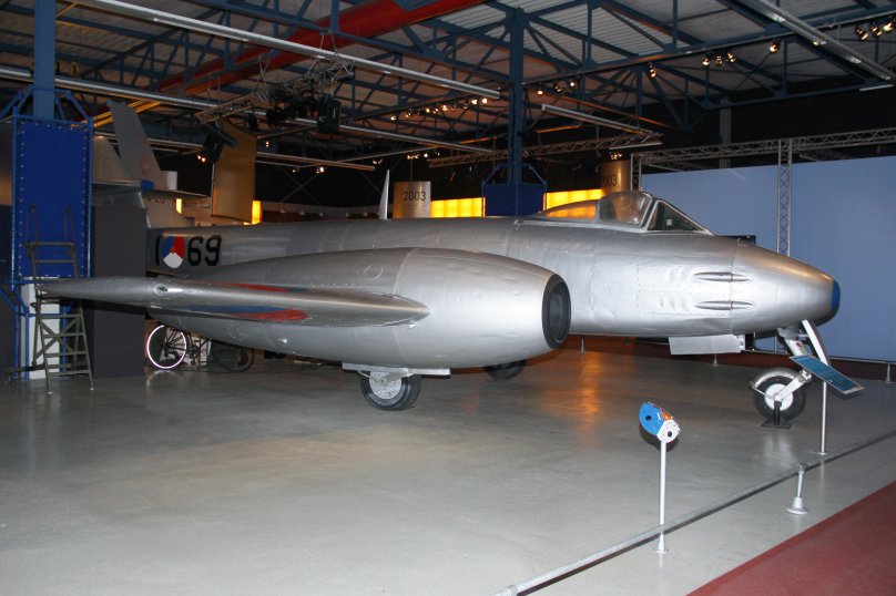Gloster Meteor f-4 Seat