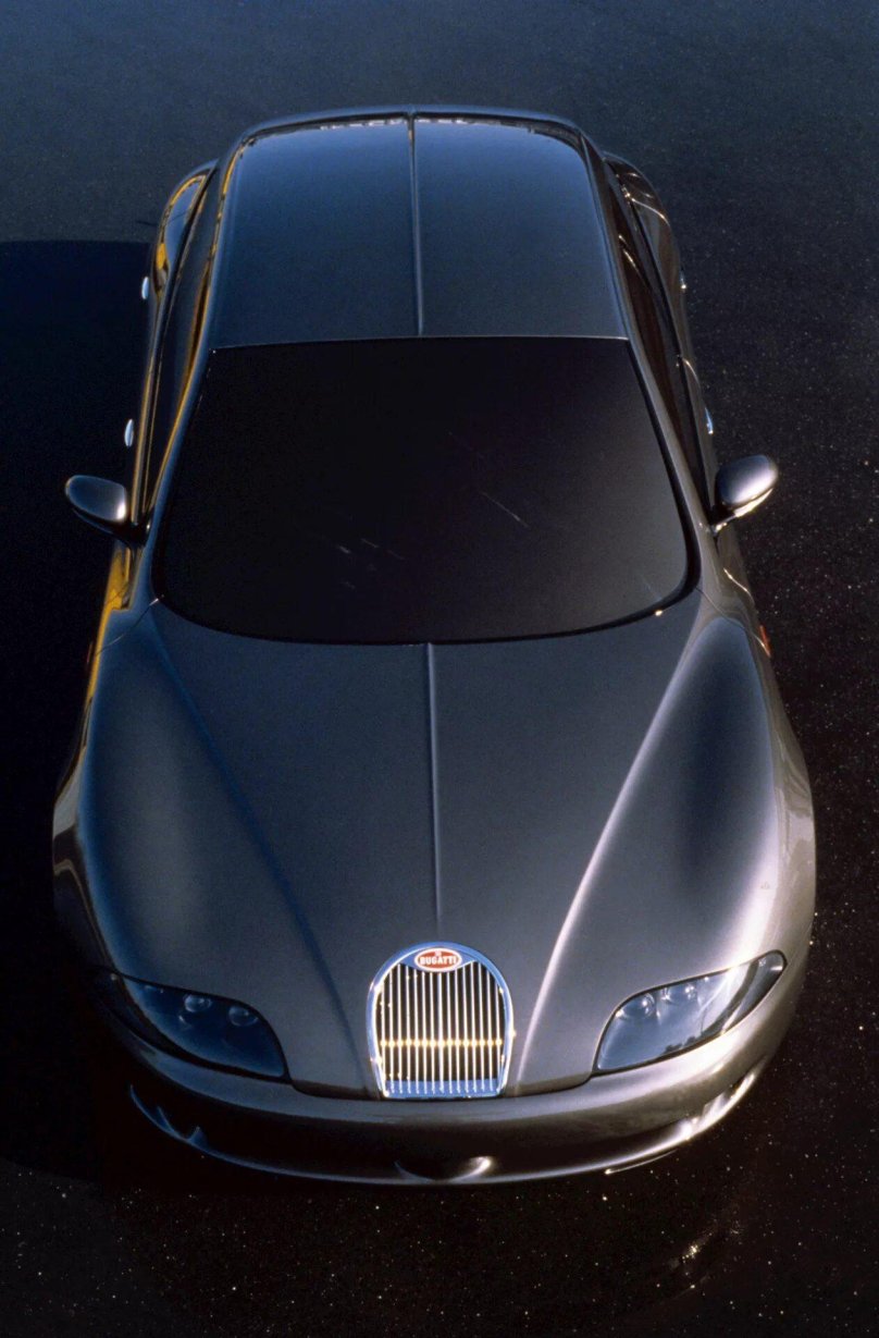 Автомобили Bugatti eb112