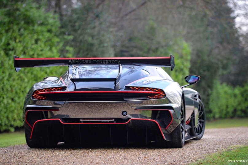 Aston Martin Vulcan 2016 Hypercar