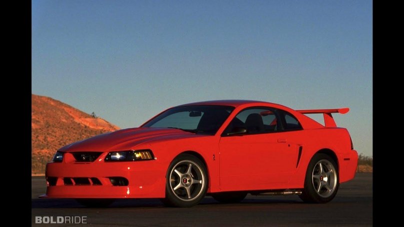 Ford Mustang SVT Cobra r
