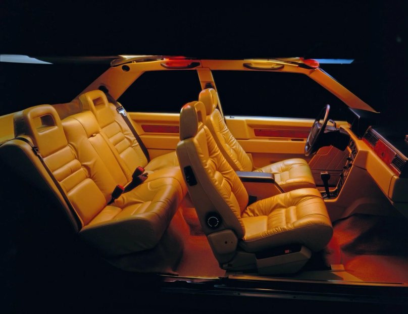 Volvo 780 Bertone салон