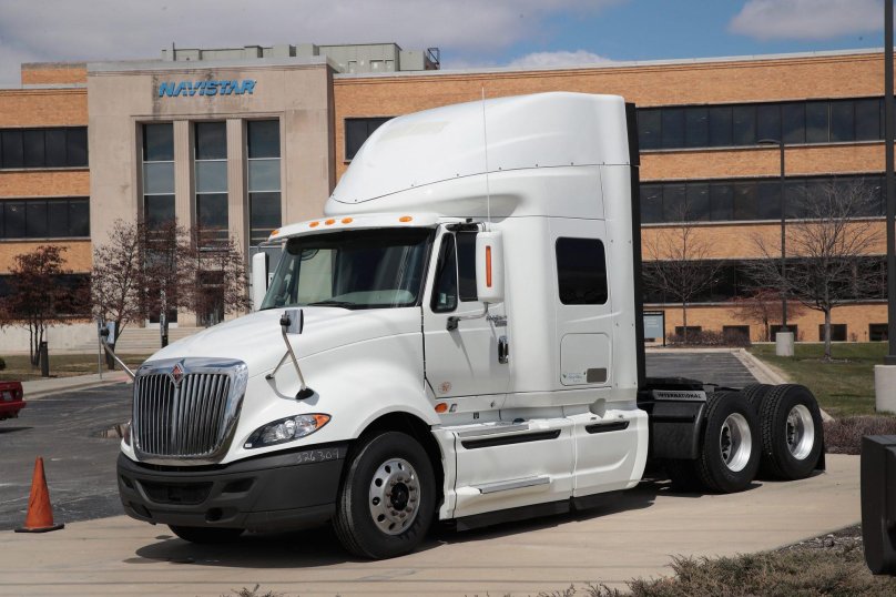 Тягач Навистар