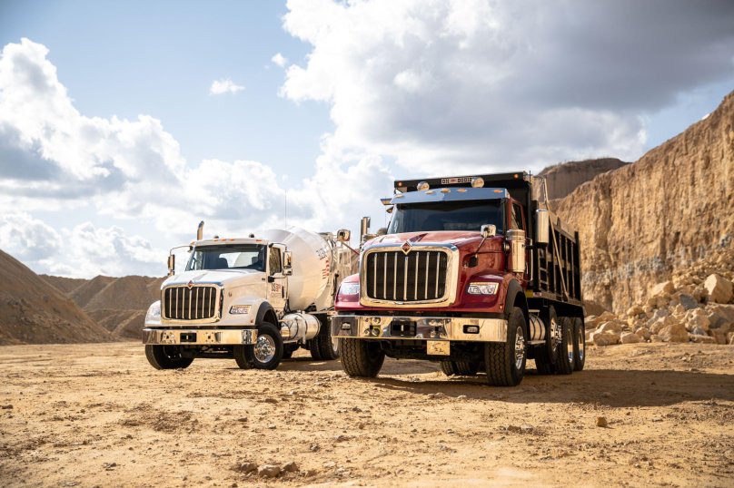 Navistar International 7000 военный