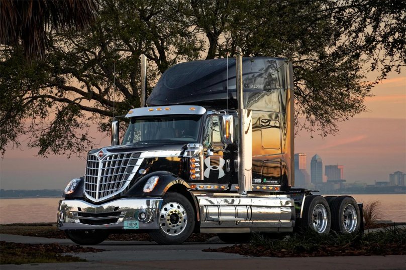 Грузовик International Lonestar