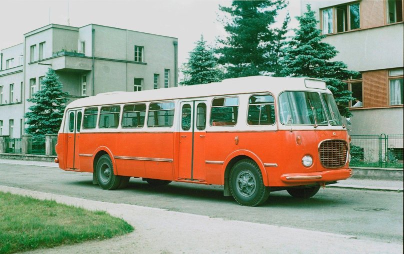 ПАЗ 672