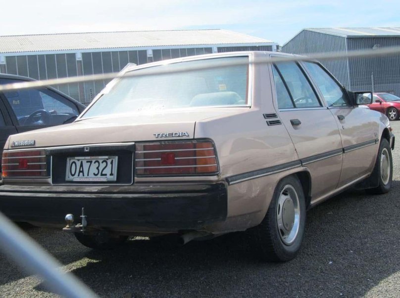 Митсубиси Тредия 1983г