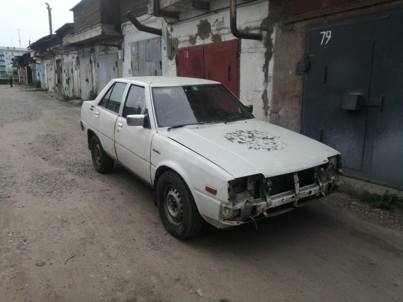 Мицубиси Тредия 1983