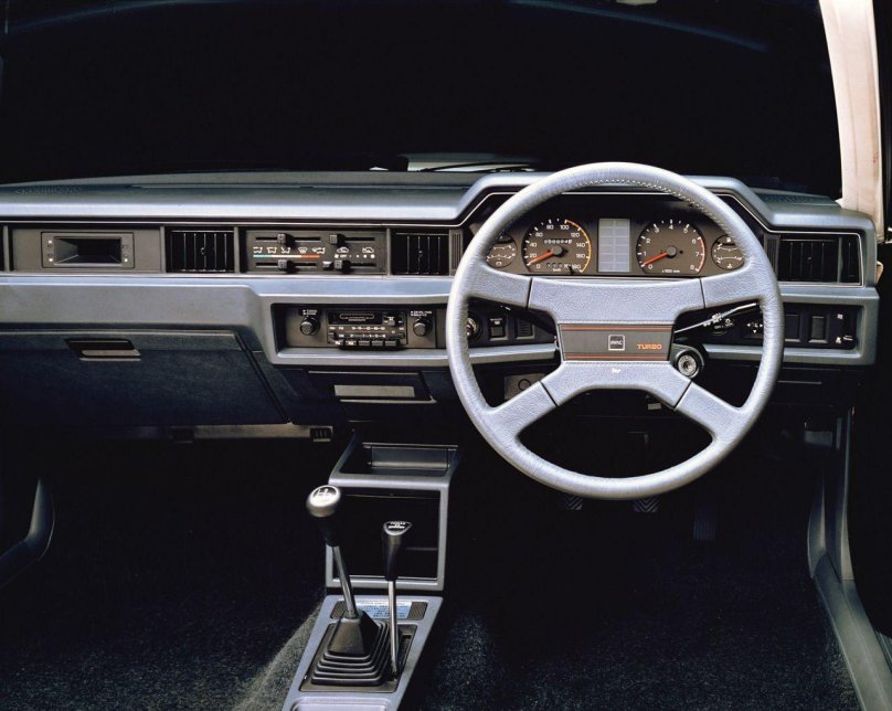 Mitsubishi Lancer 1990 Торпедо