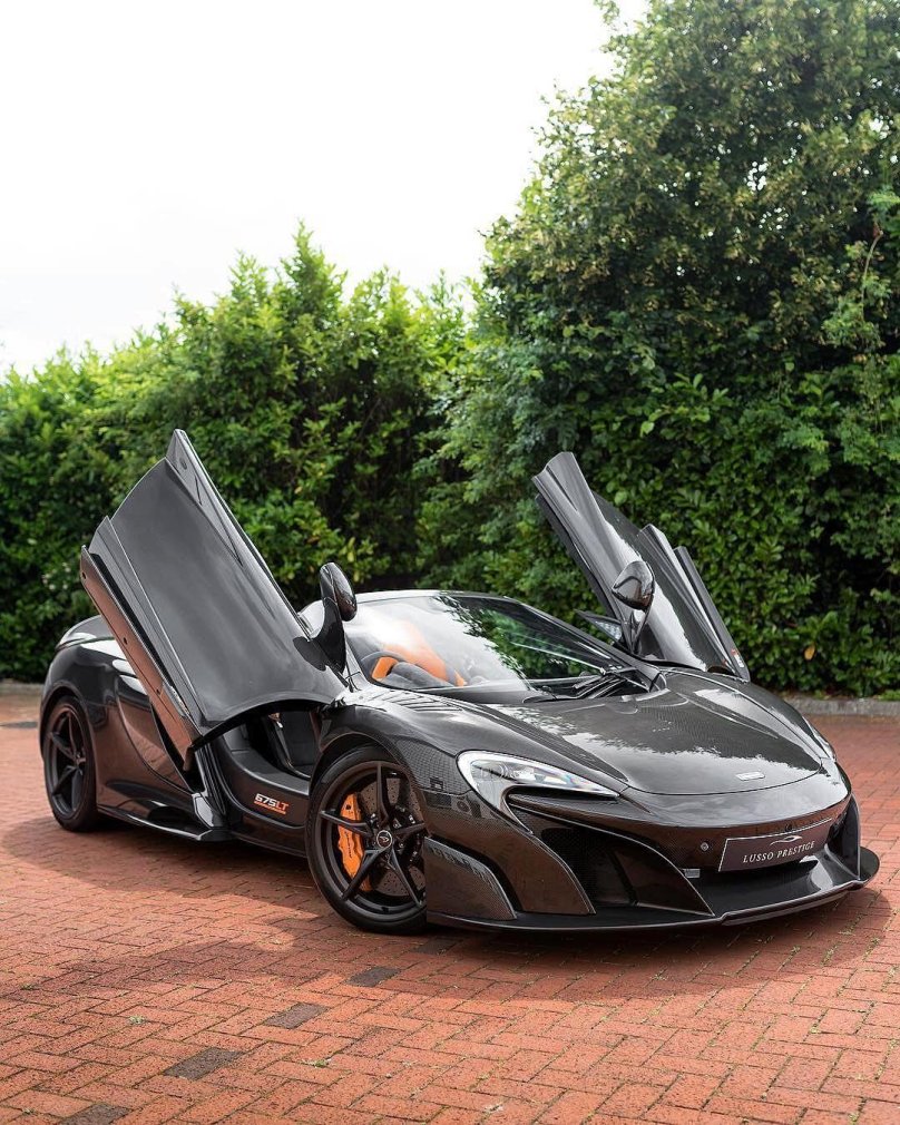 Макларен 220