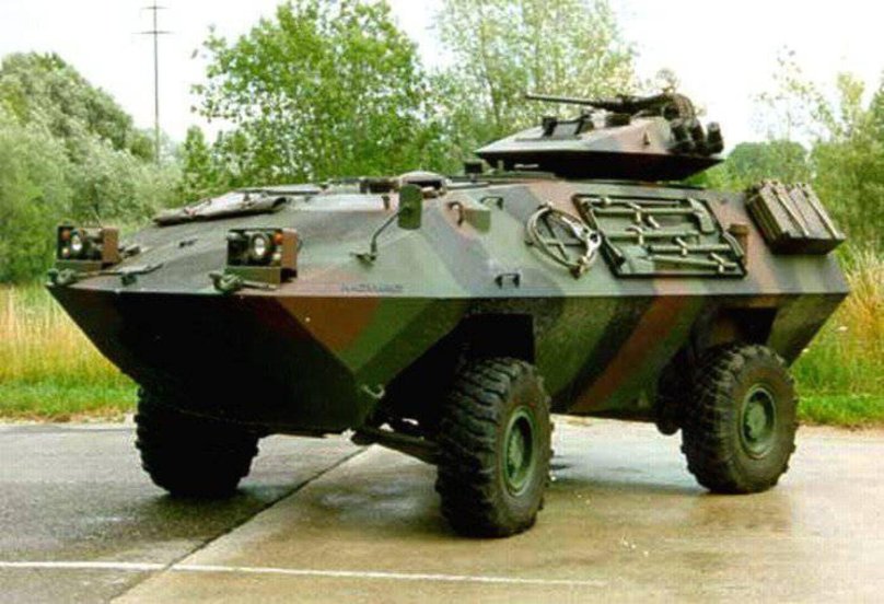 MOWAG Piranha 4x4