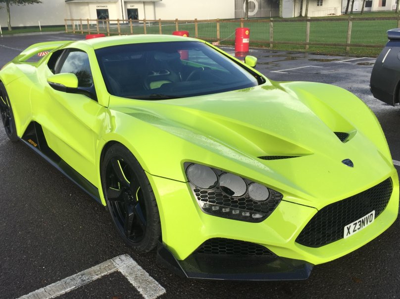 Ламборгини зенво