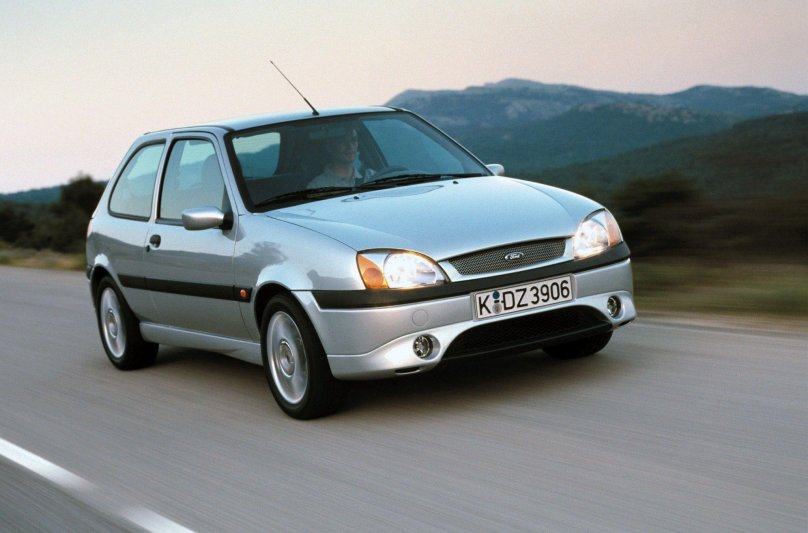 Форд Фиеста 2000