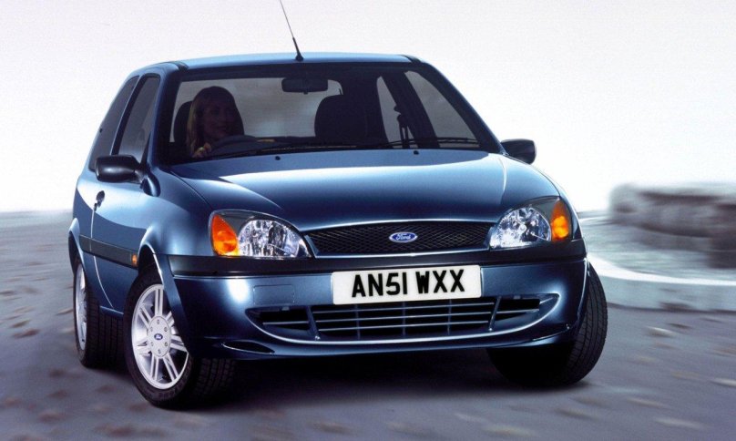 Форд Фиеста 2000