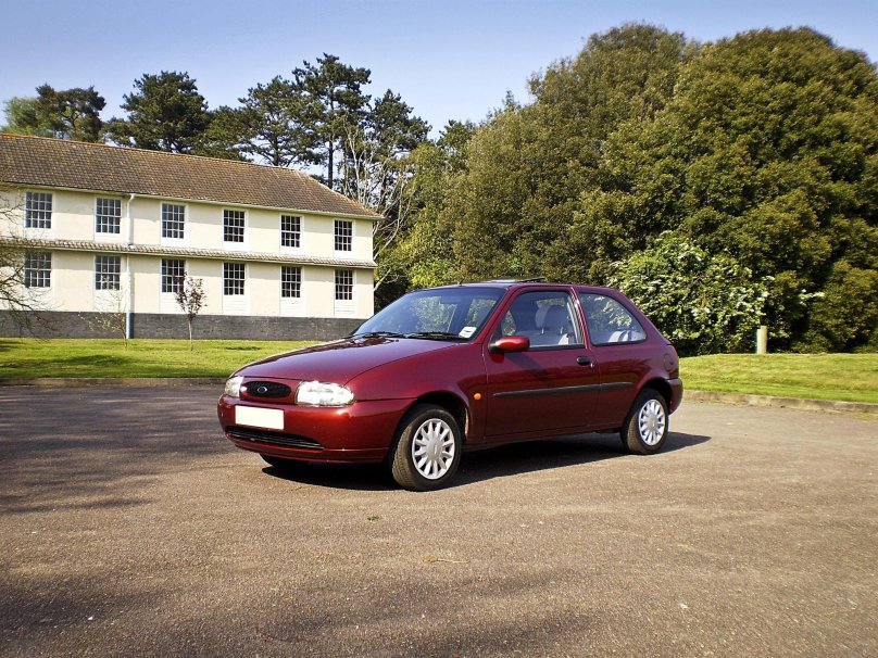 Ford Fiesta 4 поколение