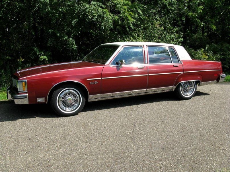 Олдсмобиль 1983
