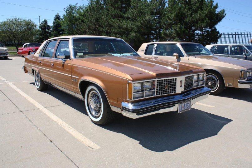 Олдсмобиль Катлас 1978