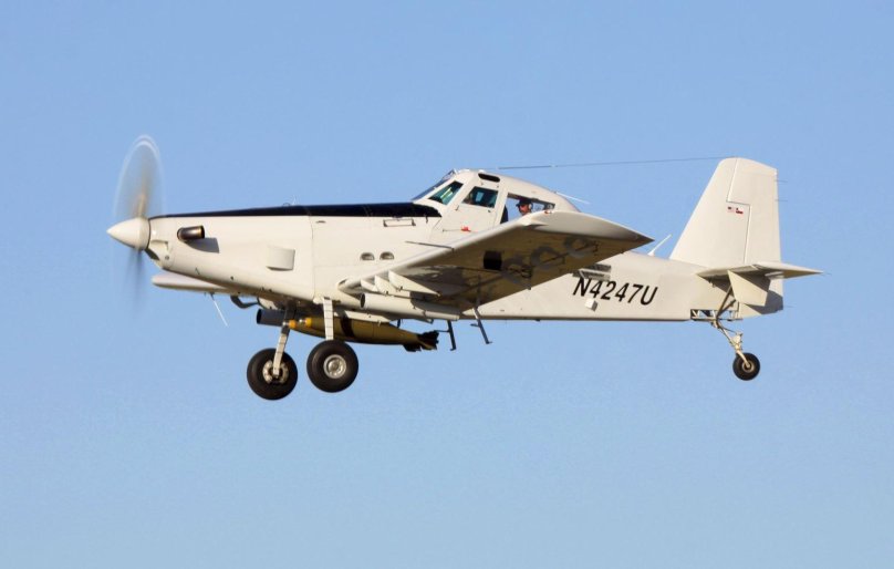Лёгкий Штурмовик Air tractor at-802u