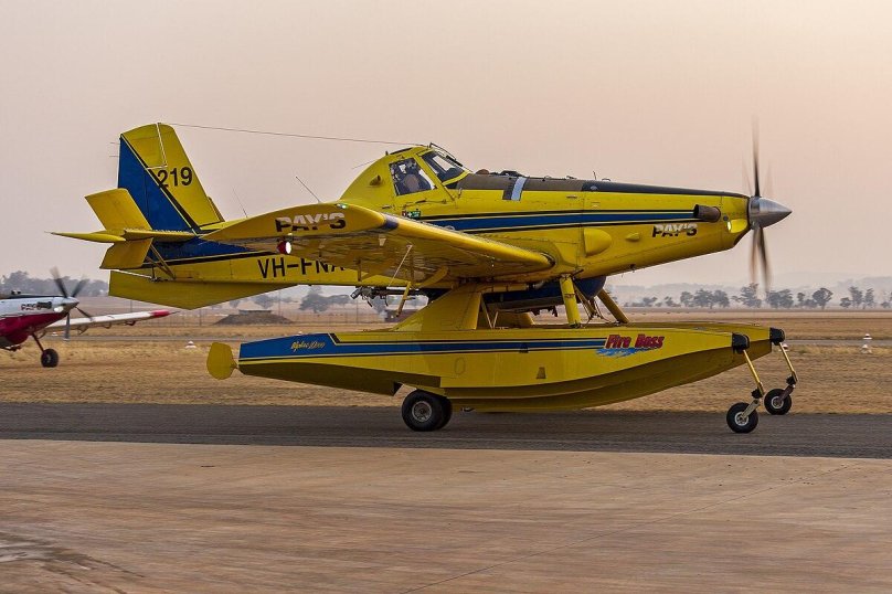 Самолет Air tractor at-400