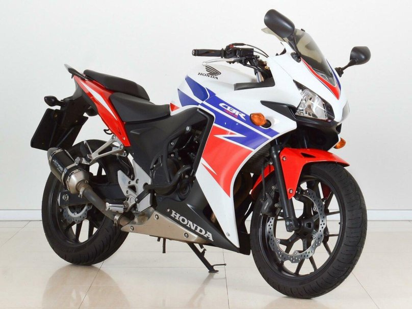Honda CBR 400 2013
